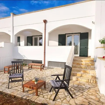 Idieh , By Apulia Villa Marina di Mancaversa