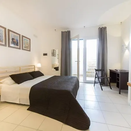 Villa Idieh , By Apulia